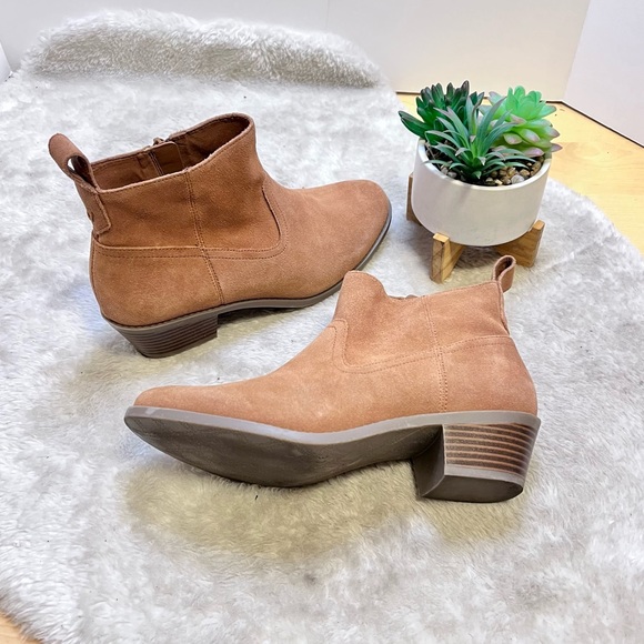 vionic suede ankle boots vera